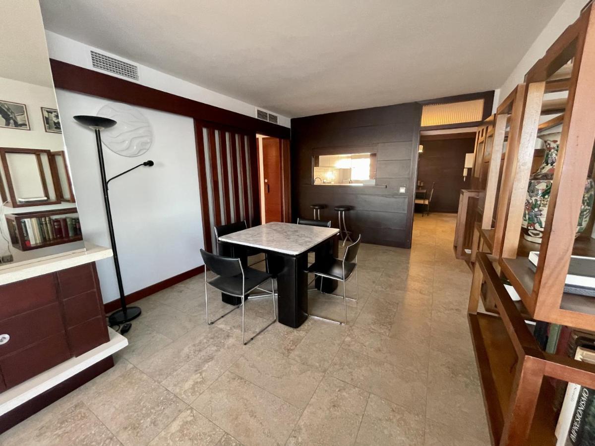 Exclusive Beachfront Apartment Torremolinos - Pool - Paddle - Tenis - Wifi - Central Aircon ภายนอก รูปภาพ