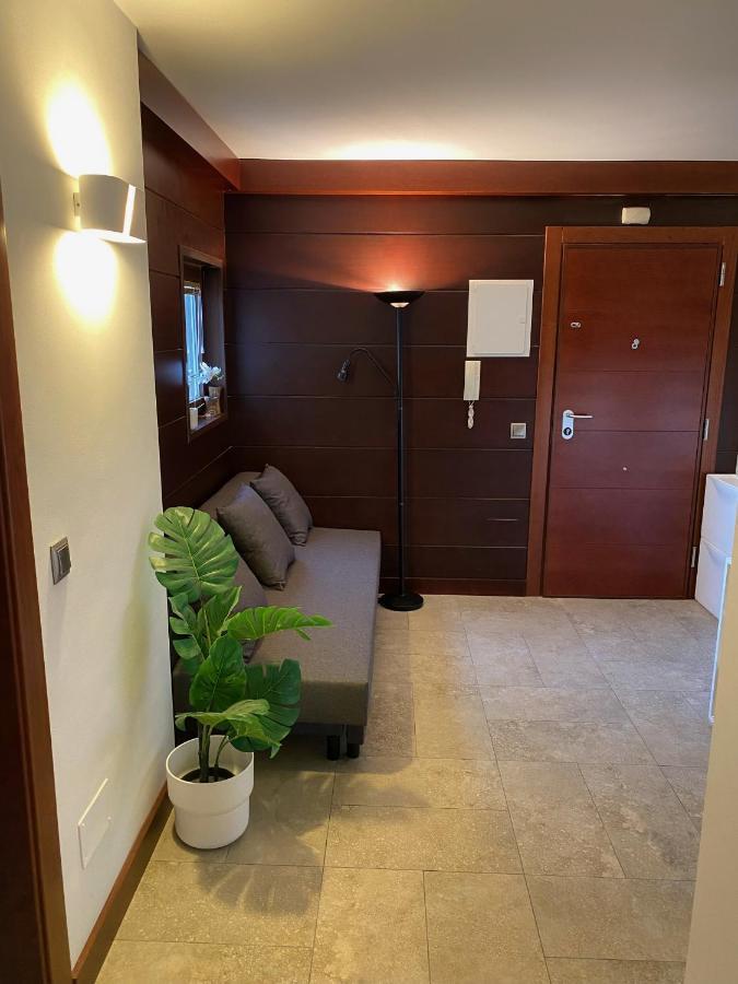 Exclusive Beachfront Apartment Torremolinos - Pool - Paddle - Tenis - Wifi - Central Aircon ภายนอก รูปภาพ