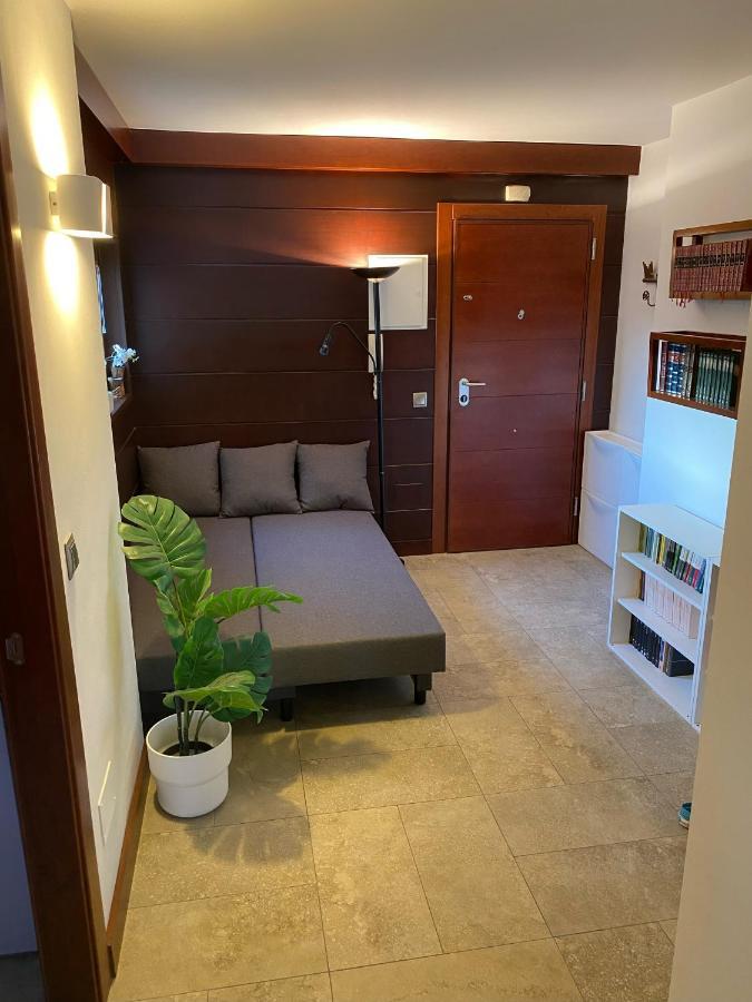 Exclusive Beachfront Apartment Torremolinos - Pool - Paddle - Tenis - Wifi - Central Aircon ภายนอก รูปภาพ